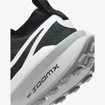 Кросівки Чоловічі Nike Zoomx Zegama Trail 2 FD5190-001