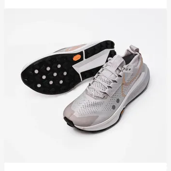 Кросівки Nike Zegama 2 White FD5190-010