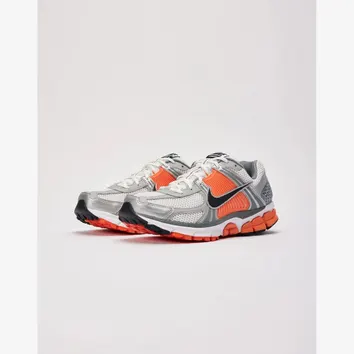 Кроссовки Мужские Nike ZOOM VOMERO 5 FJ4151-002