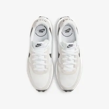 Кросівки Чоловічі Nike Waffle Debut FJ4195-100