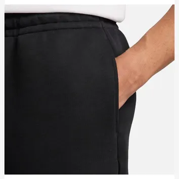 Шорти Чоловічі Nike Tech Reimagined Shorts Black FN3933-010