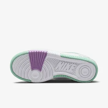 Кроссовки Женские Nike Gamma Force FN7109-100