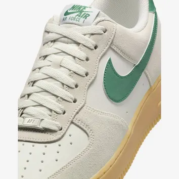 Кросівки Чоловічі Nike Air Force 1 07 Lv8 Beige FQ8714-001