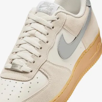 Кросівки Чоловічі Nike Air Force 1 07 Lv8 Beige FQ8714-002