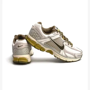 Кросівки Чоловічі Nike ZOOM VOMERO 5 FV0397 001