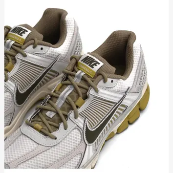 Кросівки Чоловічі Nike ZOOM VOMERO 5 FV0397 001