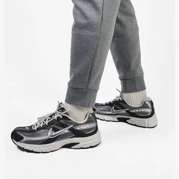 Штани Чоловічі Nike Primary Dri-Fit UV Versatile Joggers FZ0975-065