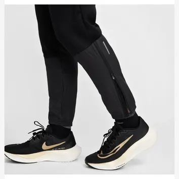 Штани Чоловічі Nike Challenger Therma-Fit Black FZ1113-010