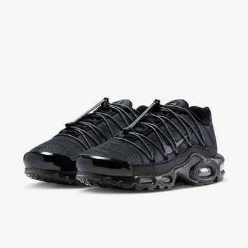 Кросівки Чоловічі Nike Air Max Plus Black/Metallic Platinum FZ2770-001