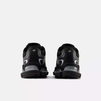 Кросівки Жіночі New Balance 2000 G20005H3
