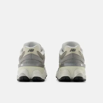 Кросівки Жіночі New Balance 9060 Grey Brown GC9060BA