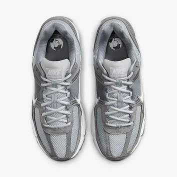 Кросівки Чоловічі Nike Zoom Vomero 5 Cool Grey HF1553-003