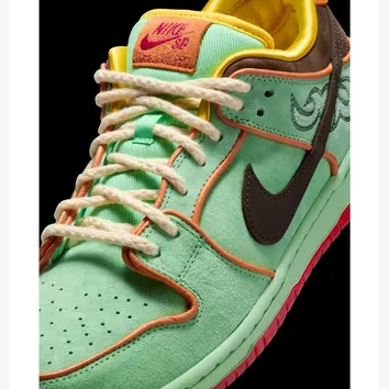 Кросівки Чоловічі Nike Dunk SB Low Pro Green HF3058-300