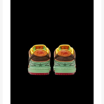 Кросівки Чоловічі Nike Dunk SB Low Pro Green HF3058-300
