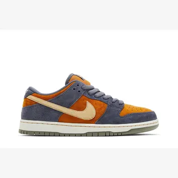 Кросівки Жіночі Nike SB Dunk Low Light Carbon Monarch HF3063-002