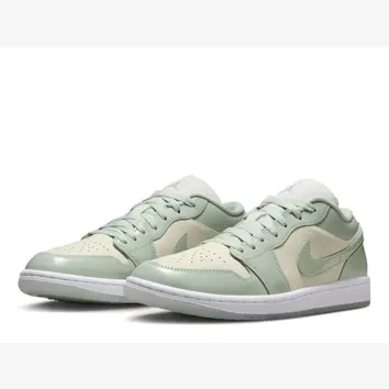 Кросівки Чоловічі Air Jordan 1 Low SE Sail/Seafoam/Metallic Silver HF4078-100
