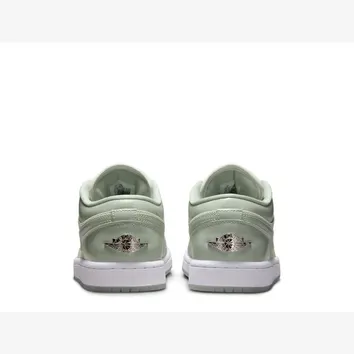 Кросівки Чоловічі Air Jordan 1 Low SE Sail/Seafoam/Metallic Silver HF4078-100