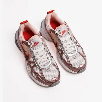 Кросівки Жіночі Nike V2K Run HF9997-100