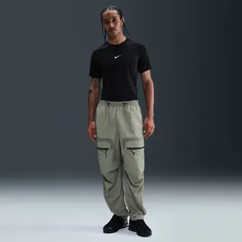 Штани Чоловічі Nike Tech Woven Cargo Light Army/Black HJ2940-320