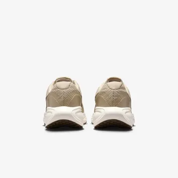 Кросівки Чоловічі Nike Revolution 8 HJ9198-200