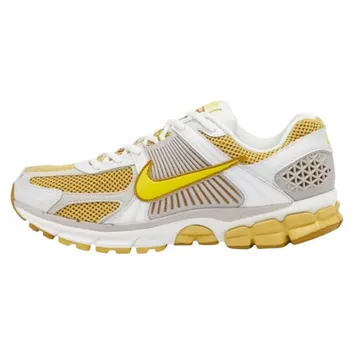 Кросівки Чоловічі Nike Air Zoom Vomero 5 Bronzine/Metallic Summit White/Light Iron Ore/Lightning HJ9607-700