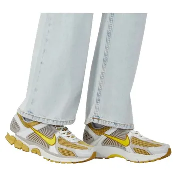Кросівки Чоловічі Nike Air Zoom Vomero 5 Bronzine/Metallic Summit White/Light Iron Ore/Lightning HJ9607-700