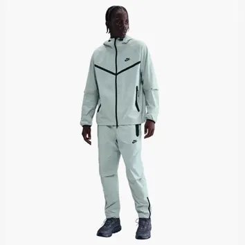Спортивный костюм Мужской Nike Tech Woven light grey HM7151-034_HM8241-034