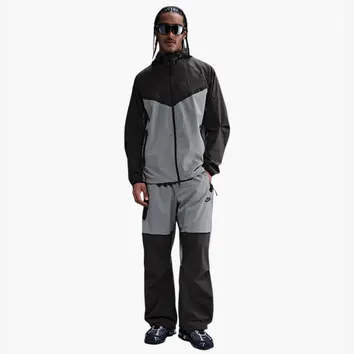 Спортивний костюм Чоловічий Nike Tech Woven Grey HM7151-065_HM7158-065