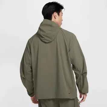 Куртка Nike Tech Woven Jacket Medium Olive/Medium Olive/Black HM7151-223