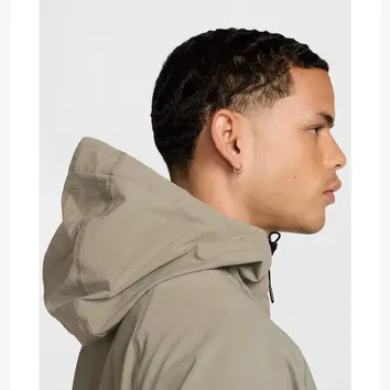 Вітровка чоловіча Nike Tech Woven Camo