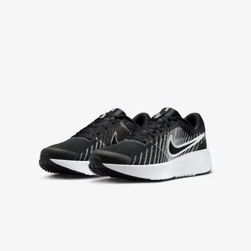 Кросівки Чоловічі Nike Run Defy HM9594-004