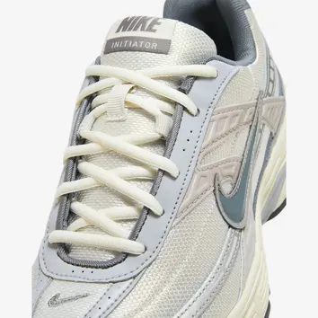 Кросівки Чоловічі Nike Initiator HQ1179-001