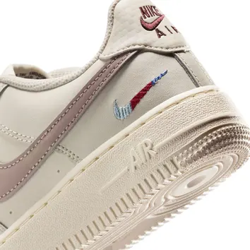 Кросівки Чоловічі Nike Air Force 1 LV8 1 Light Orewood Brown HQ1907-100