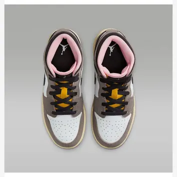 Кросівки Чоловічі Air Jordan 1 Mid SE Cave Stone/Dark Sulfur/Oil Grey HQ2014-100