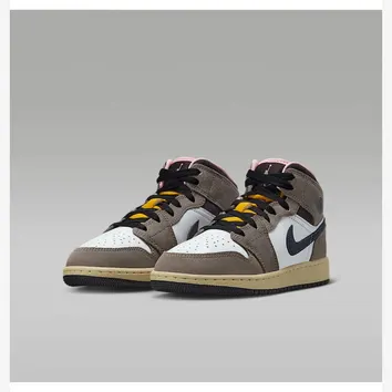 Кросівки Чоловічі Air Jordan 1 Mid SE Cave Stone/Dark Sulfur/Oil Grey HQ2014-100