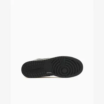 Кросівки Air Jordan 1 Low SE Light Smoke Grey HQ2021-012