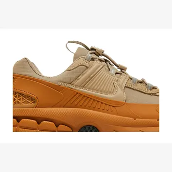 Кросівки Чоловічі Nike Zoom Vomero 5 Roam Flax HQ2181-200