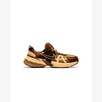 Кросівки Чоловічі Nike V2K Run Light British Tan/Sesame/Picante Red HQ3445-222