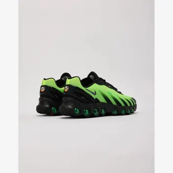 Кросівки Nike Air Max DN8 Black/Green Strike HQ4681-010