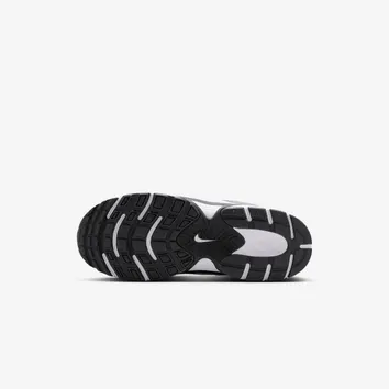 Кросівки Жіночі Nike V5 RNR HQ6411-100