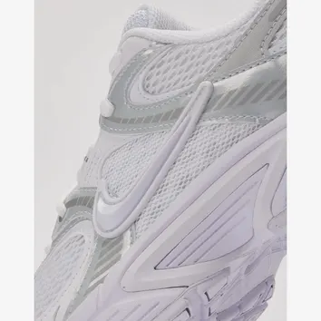 Кросівки Чоловічі Nike V5 RNR HQ7901-101