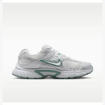 Кросівки Чоловічі Nike V5 Rnr HQ7901-106