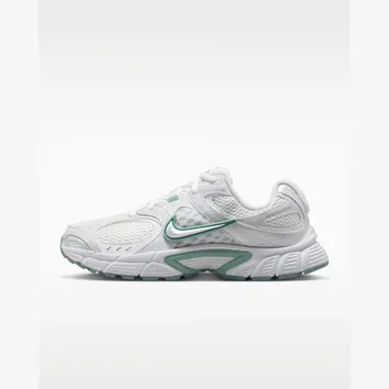 Кросівки Чоловічі Nike V5 Rnr HQ7901-106