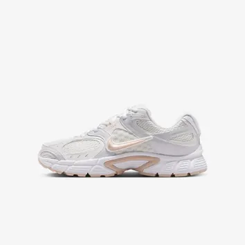Nike V5 RNR HQ7901-110
