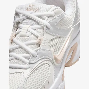 Nike V5 RNR HQ7901-110