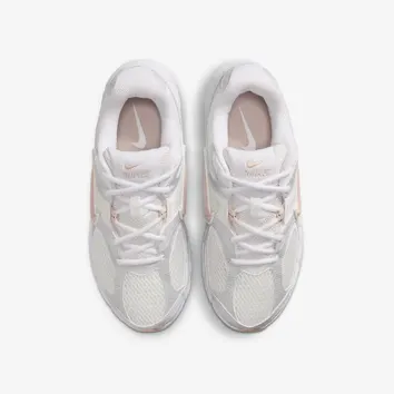 Nike V5 RNR HQ7901-110