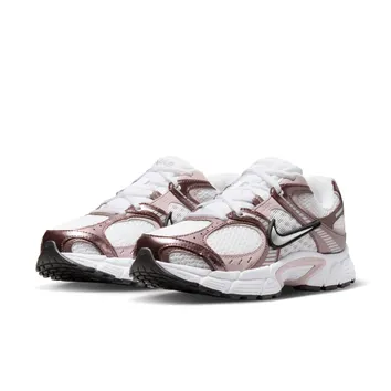 Кросівки Nike V5 RNR White/Metallic Platinum/Tattoo/Black HQ7901-113
