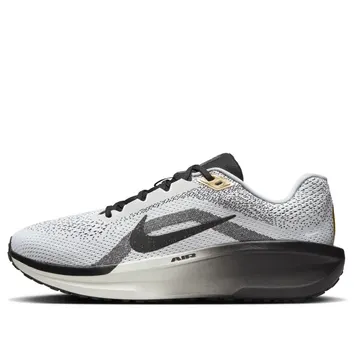 Кросівки Чоловічі Nike Air Zoom Winflo 11 SE White/Black/Metallic Gold HQ7975-100