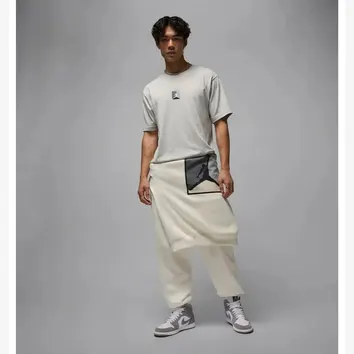 Футболка Чоловіча Jordan Brooklyn T-shirt Grey HQ8942-050