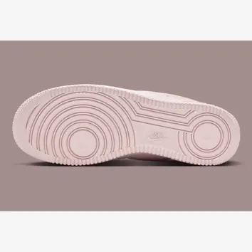 Кроссовки Мужские Nike Air Force 1 07 Pink HV4406-601